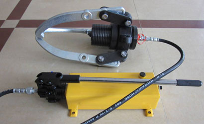 �������R